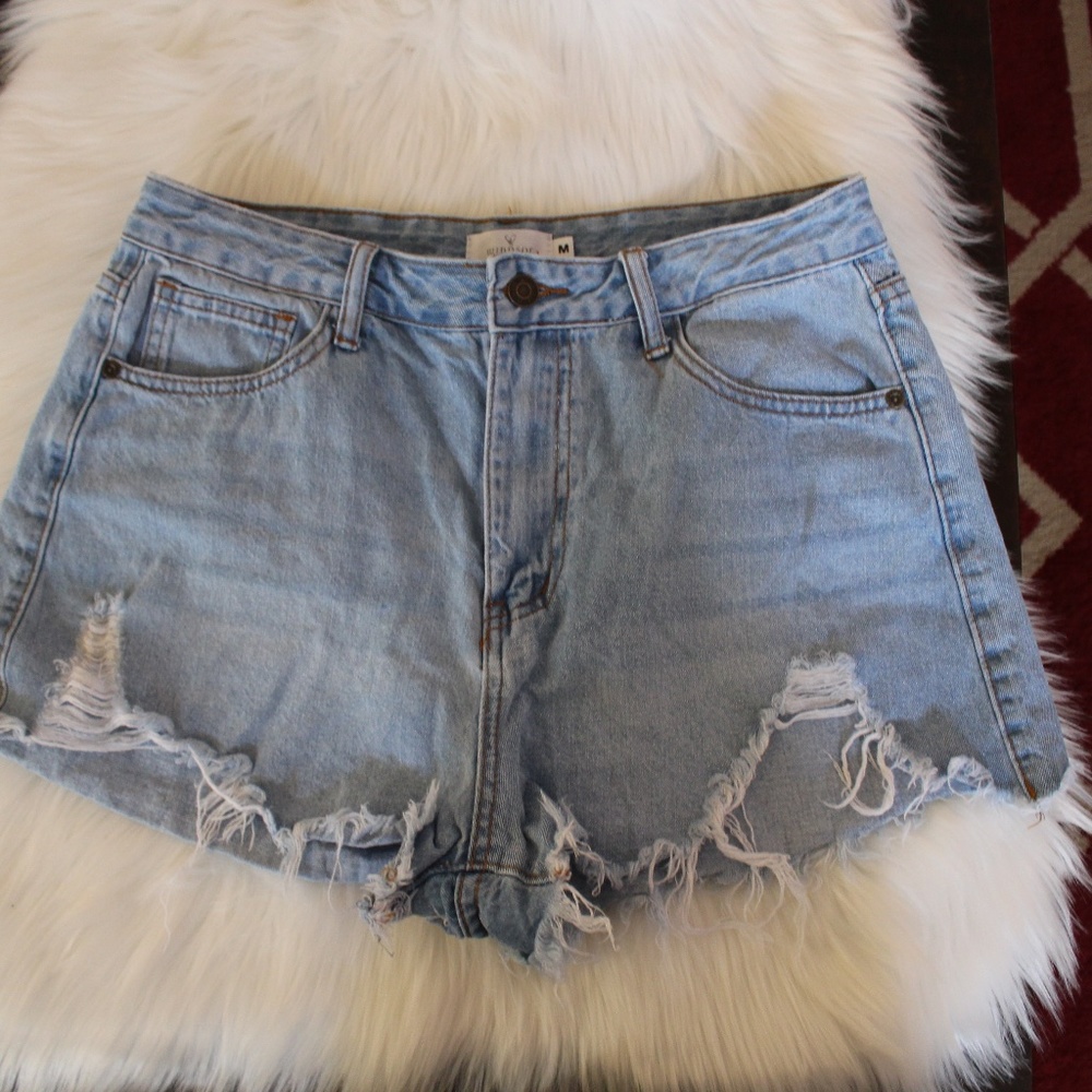 Windsor, Denim cut off distressed jean shorts. Medium